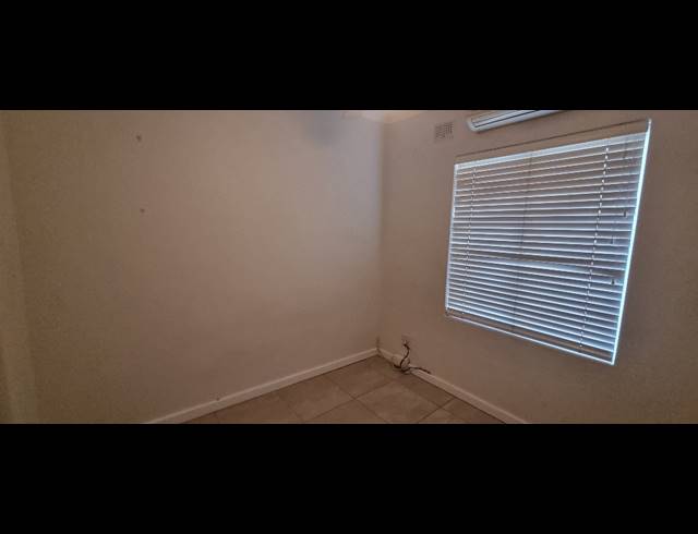 3 BEDROOM APARTMENT FOR SALE IN SOMERSET PARK